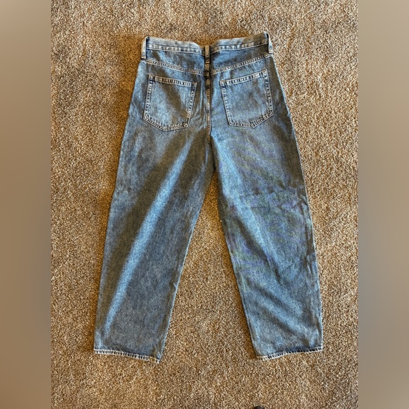 GAP Women's Relaxed Jeans in Denim Blue - Picture 2 of 2